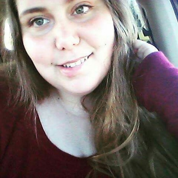 Meet your Posher, Kellie - Picture 1 of 1